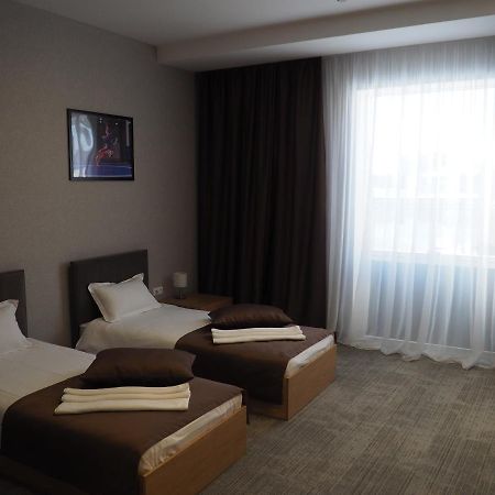 Jj Hotel Астана Екстер'єр фото