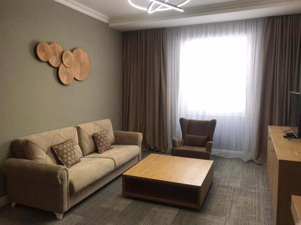 Jj Hotel Астана Екстер'єр фото
